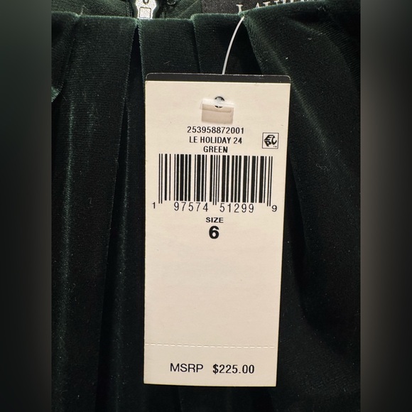 Lauren Ralph Lauren Green Velvet Sheath Dress – Size 6 – NWT - Picture 2 of 6